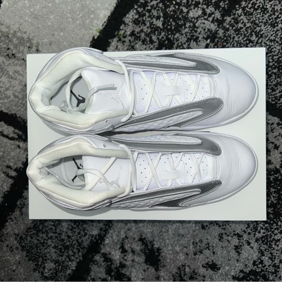 Jordan Women’s Air OG - Picture 5 of 7